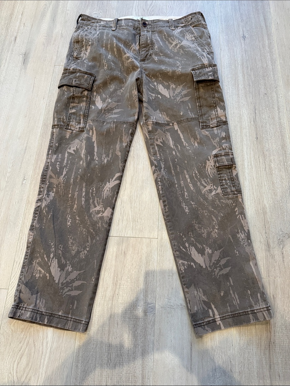 Hollister Heavyweight Cargo 34x32